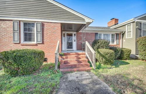 Waterfront Home with Dock and Yard in Hampton! - Foto 31