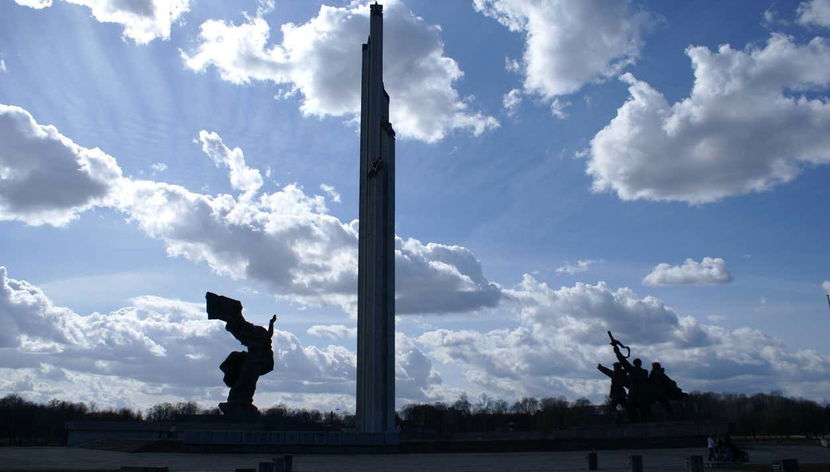 Riga Soviet Walking Tour - Foto 3