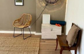 FeelsLikeHome - Urbane Altbauwohnung mit Dachterasse& Parkplatz - Foto 17