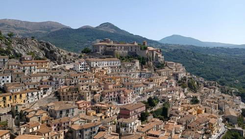 Casa degli Ulivi con PARCHEGGIO PRIVATO - Foto 3