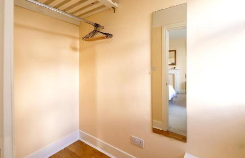 Guildford Station with Parking - Photo 15