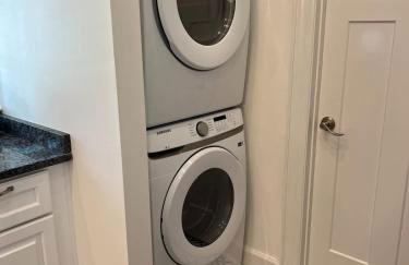 Sunny & Playful Carriage House in Downtown Savannah Stay Here and Walk Everywhere - Foto 14