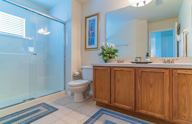 2633 Trafalgar Village - Photo 18