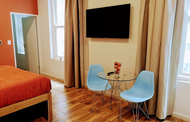 Urban Oasis ApartHotel - Photo 6