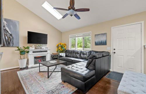 Cozy Mountain Song- Massanutten Mountain - Foto 3