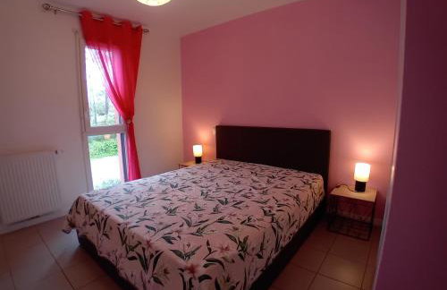 Appartement charmant proche plage avec terrasse et parking - FR-1-239-1119 - Foto 5