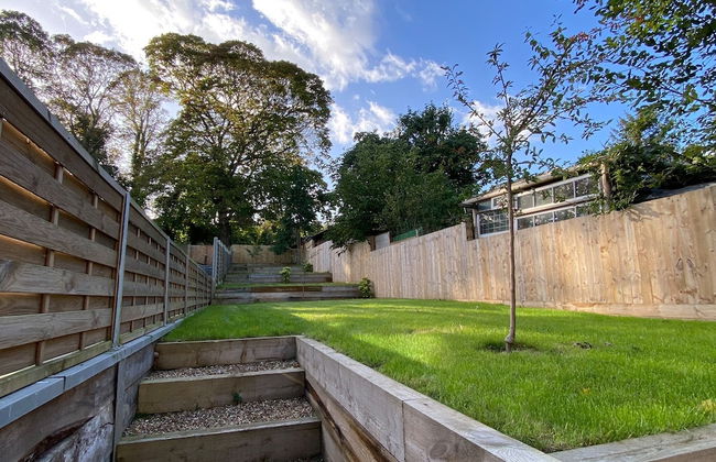 Luxurious Victorian Villa With Parking, Sleeps six - Photo 30