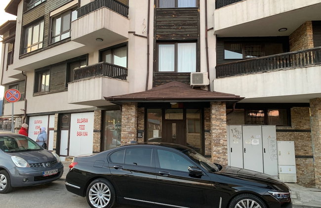 Central Art Apartment in Bansko With Mountain View - Photo 16