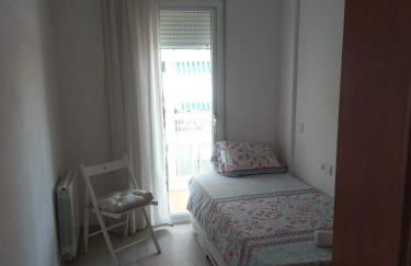 Luxury Apartment Accommodation, next to beach & train station Calella - Foto 14