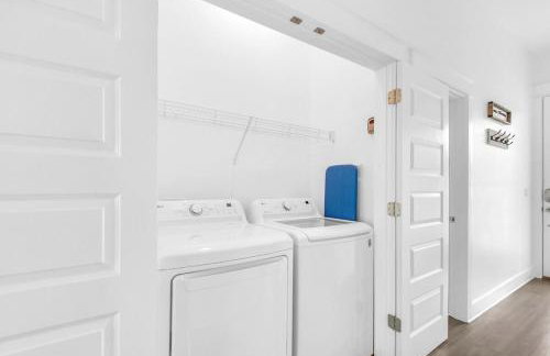 Azure! Sleeps 22 - Golf Cart - Beach Access - Pool - Foto 35