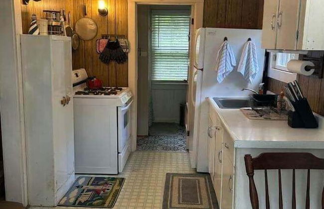 Close Call - Photo 5