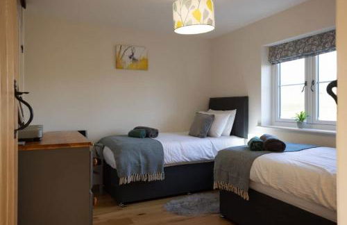 Family Country Cottage with Stunning Mountain View sleeps 12 - Foto 28