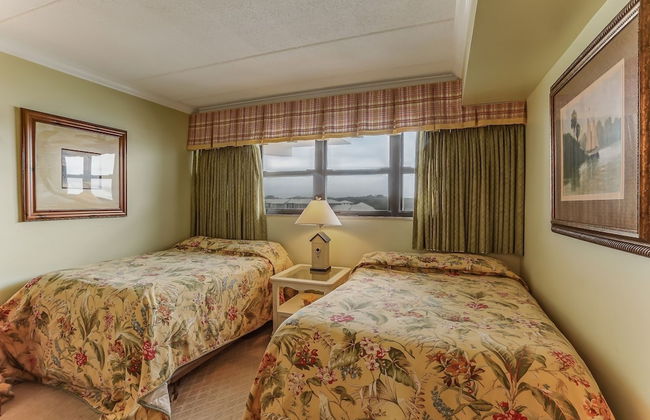 Tastefully Decorated Condo with Scenic Beach Views by RedAwning - Foto 3