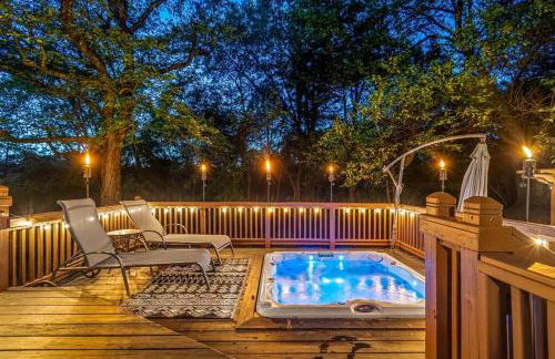 Hillside Hot Tub Hideaway! King Bed / Fire Pit - Foto 1