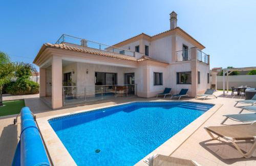 Villa Ruana - 5 bedrooms on Suite- Free out door Hot Jacuzzi - By Bedzy - Foto 17