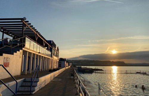 Quirky fisherman's cottage by the sea in Brixham - Photo 71