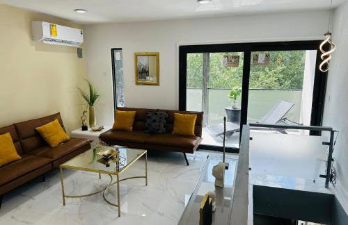 Mansion Ville - Photo 2