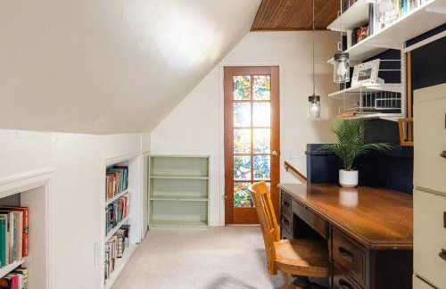 Charming Highlands Cottage - Walk to Shops & Eats - Foto 40