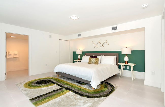 Roami at Grove 27 - Photo 9