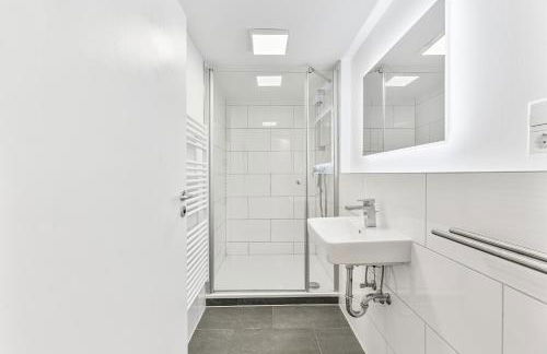 Perfekt für Firmen und Gruppen - 1 Haus - 12 Wohnungen - Foto 47