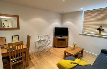 The Old Library - Modern Apartment near the Train Station and Racecourse - Foto 47