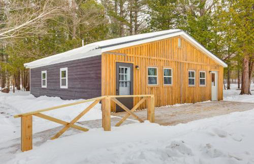 2 Ponds and Trail Access Peaceful Cabin in Calumet! - Foto 23