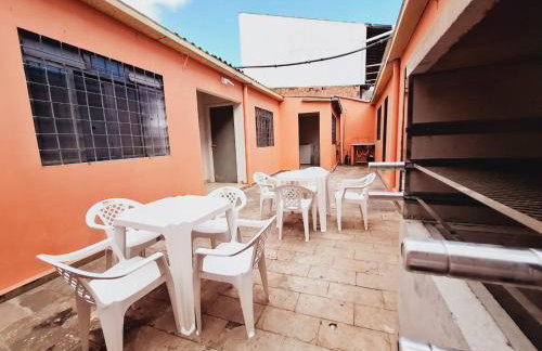 CASA - localizada no centro de Campo Grande - 2 quartos com ar e garagem para 2 carros - Foto 16