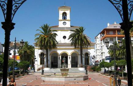 Tropical Chic Apartment in San Pedro Marbella - SAN MARINO III - Photo 32