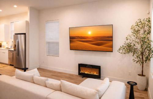 Stylish & Spacious 3BR Gem With Hot tub Near Downtown - Foto 18