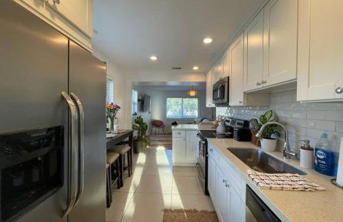 Jungle Cottage with luxury pool, hot tub and more! - Photo 28