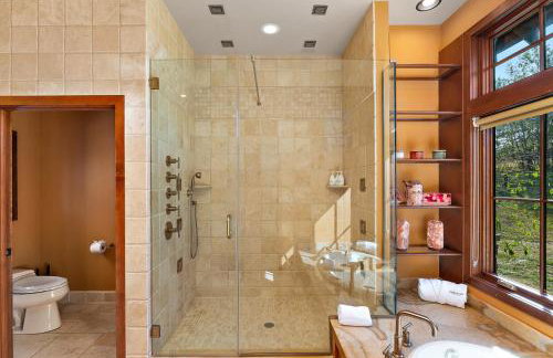 Pinnacle Pointe by Relaxtay 600 Acre Private Luxury Estate with Spa, Pool, Theater and Lake - Foto 32