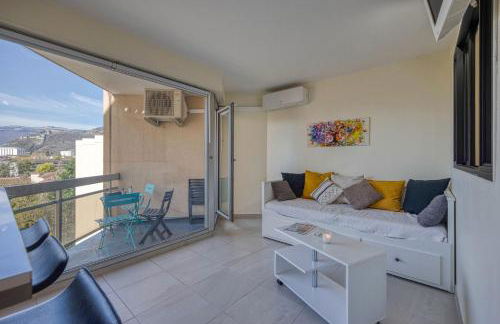 L'Hôtelier - CHU / Bein Sport/Canal + - Foto 1