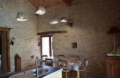 Gîte le Safranier Maison ancienne avec piscine couverte et chauffée - Foto 3