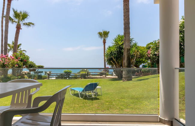 Rododafni Beach Apartments - Foto 38