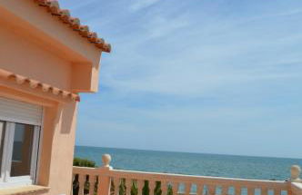 Oasis en la playa: piscina y relax - Foto 29