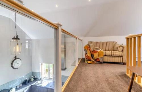 Stunning Barn with Hot Tub on a Secluded Farm - Foto 16