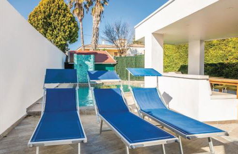 Awesome Home In Sant Pere Pescador - Foto 8