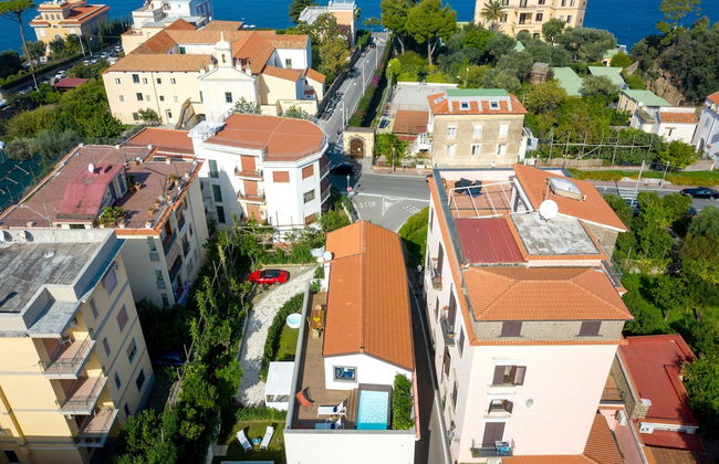 Luxury Apartment with Penthouse and Pool - Photo 65