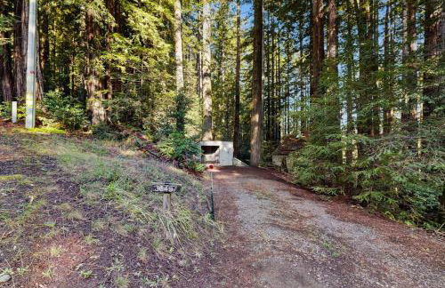 Deep Woods Hideaway - Photo 21