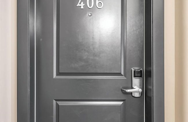 Top Floor Condo at Amenity Rich Resort - Photo 8