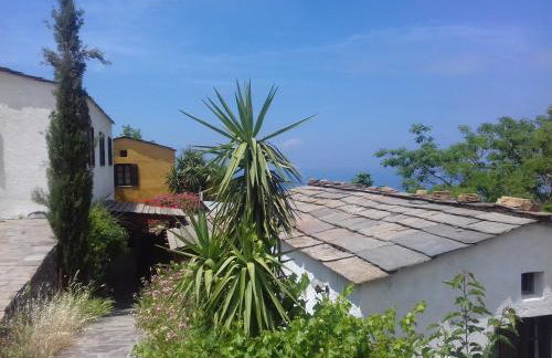 Ikarian Centre - Accommodation & mountain hiking - Photo 12