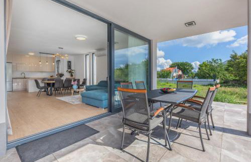 Holiday House Omis - Naklice - Photo 13