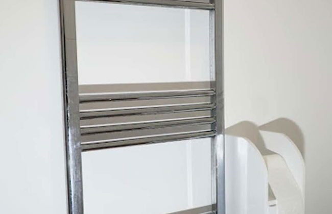 Clean, Spacious 2-bed Apartment in Brierley Hill - Foto 10