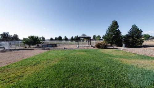 Our Farmhouse, Our Place: Cozy and Cute homestead! - Foto 2