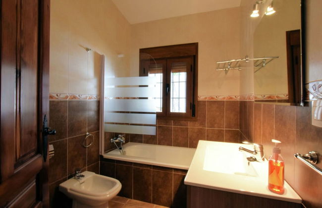 Tranquil Mountain Hideaway - Photo 15