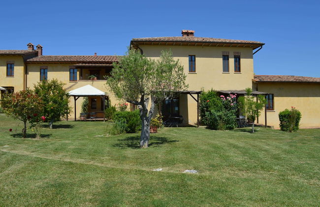 Large Apartment With Shared Swimming Pool in Crete Senesi - Foto 25