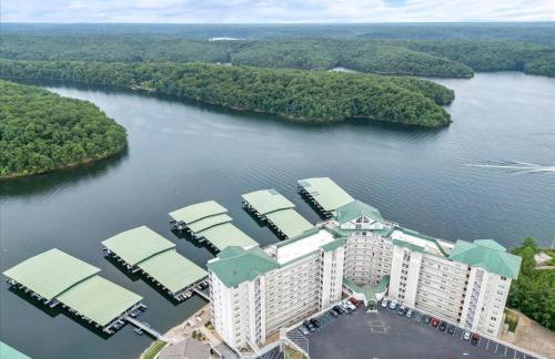 Modern Decor, Views, Grill, Workstation, Boat + 2 PWC Slips & Resort-Style Amenities - Foto 45