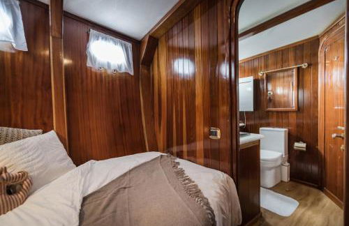 SPACIOUS YACHT HOTEL BARCELONA CITY CENTER 5 CABINs - Foto 8