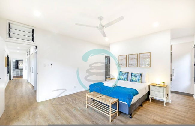 Urbanretreat Modern Outdoor Dining Backyard - Foto 18