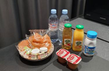 Studio Hot - Love Room Studios - Photo 11